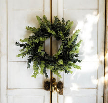 Load image into Gallery viewer, Boxwood Candle Ring